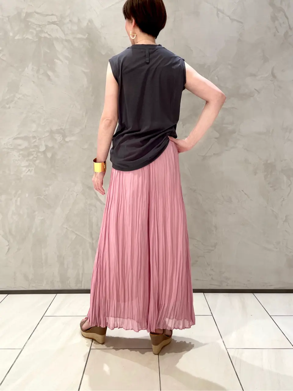 BEIGE， スタッフ コーディネート画像