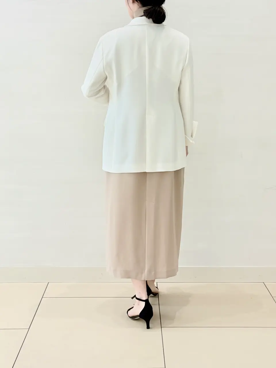 BEIGE， スタッフ コーディネート画像