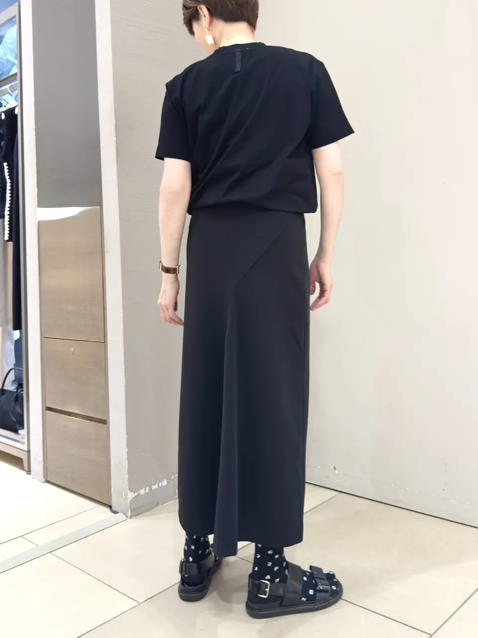  staff コーディネート画像