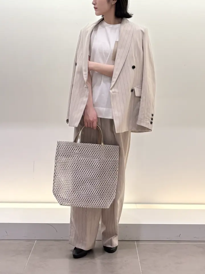 BEIGE， 伊藤 コーディネート画像