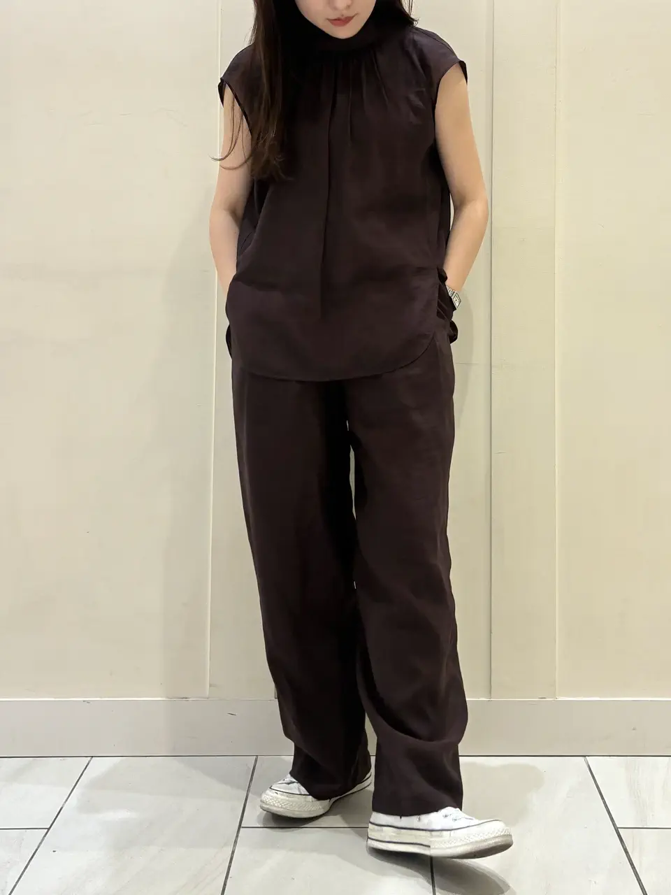  アライ コーディネート画像