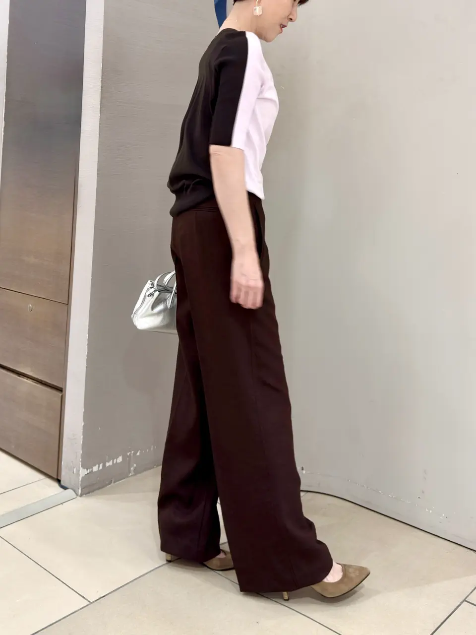  staff コーディネート画像