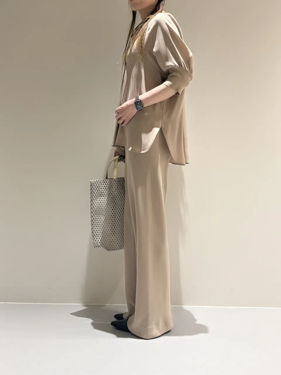 BEIGE， Adachi コーディネート画像