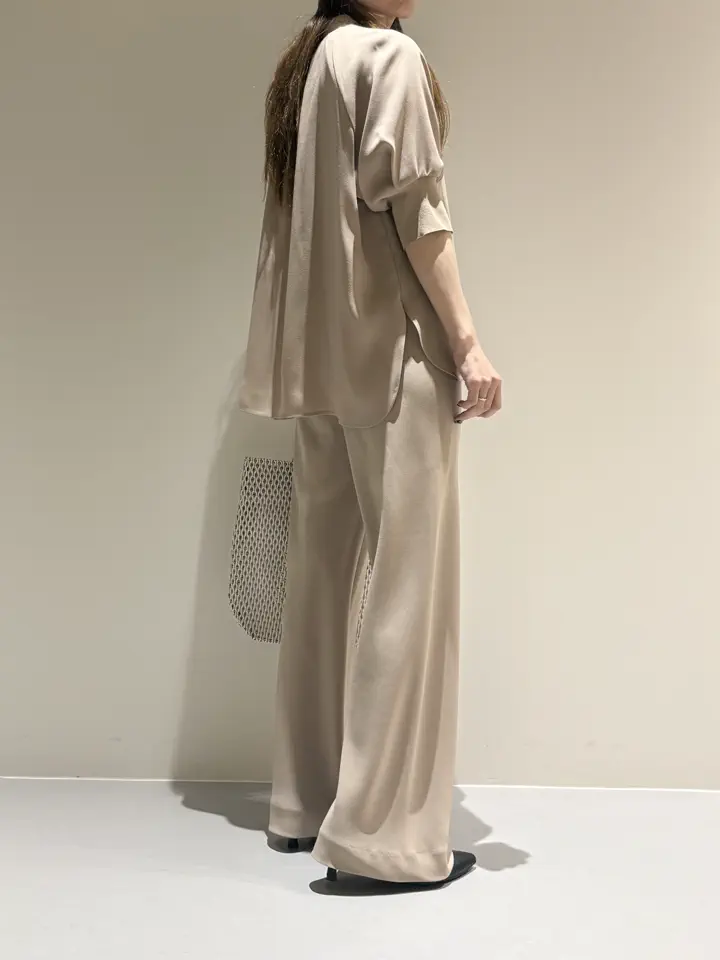 BEIGE， Adachi コーディネート画像