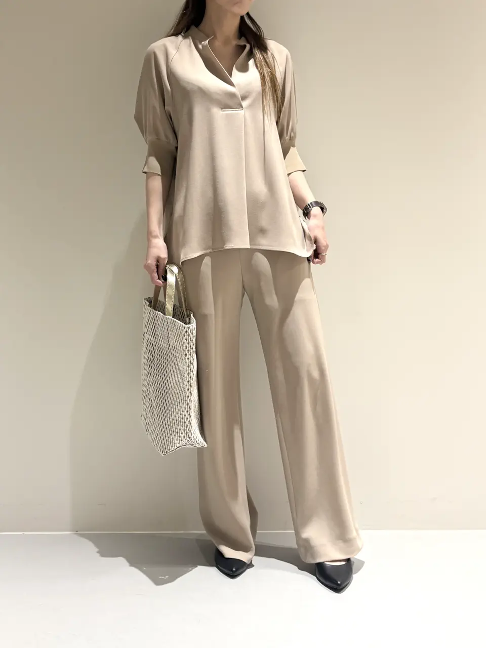  Adachi コーディネート画像