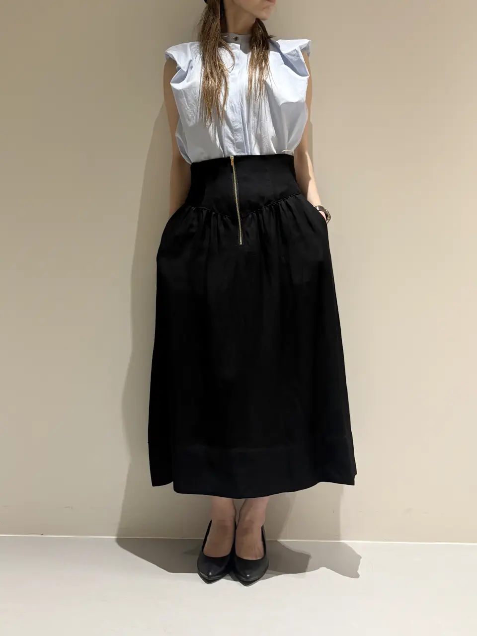 BEIGE， Adachi コーディネート画像
