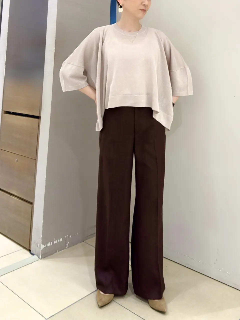  staff コーディネート画像