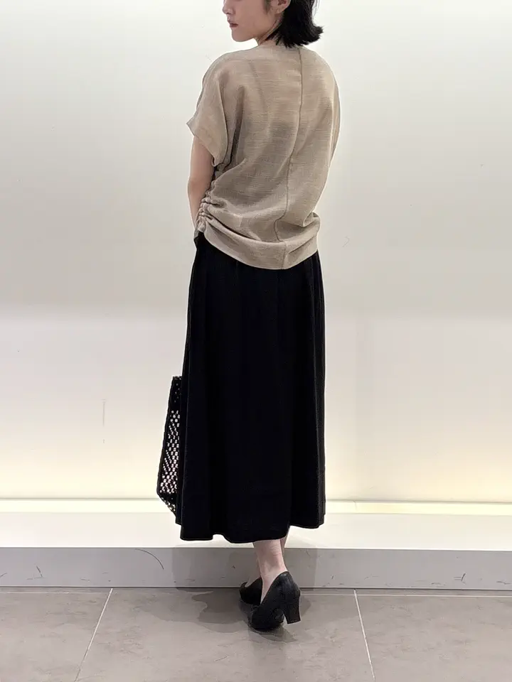 BEIGE， 伊藤 コーディネート画像