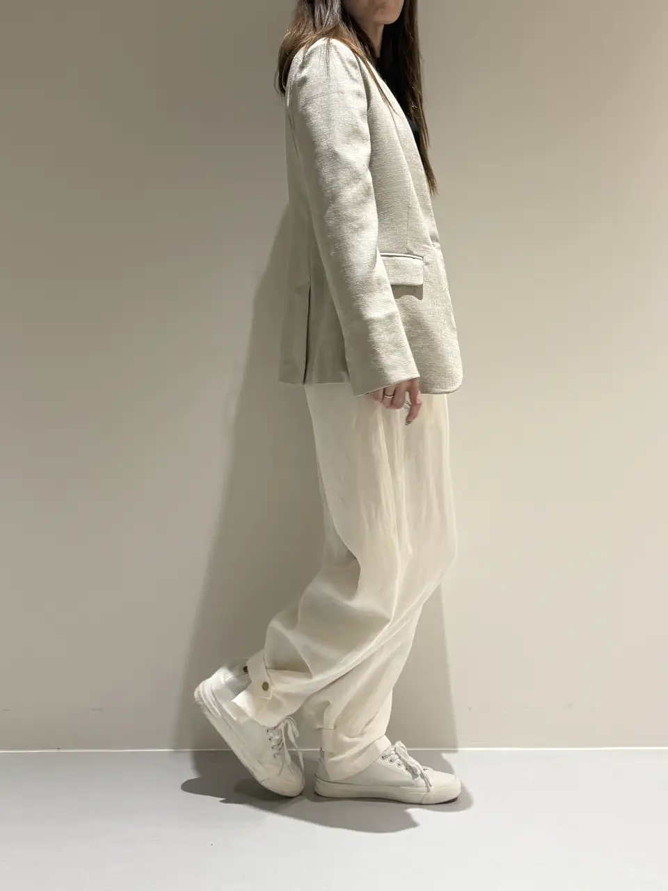 BEIGE， Adachi コーディネート画像