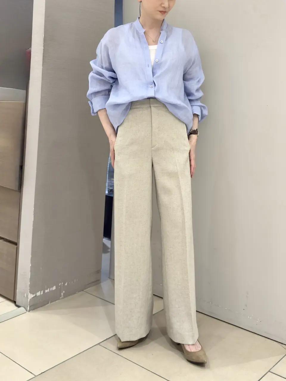  staff コーディネート画像