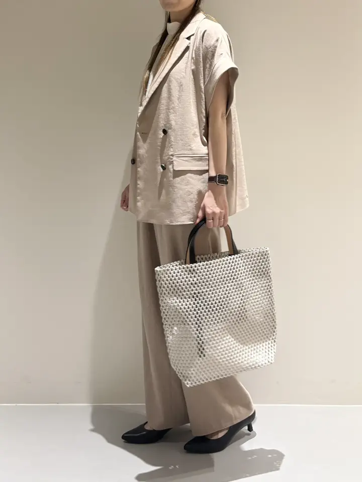 BEIGE， Adachi コーディネート画像