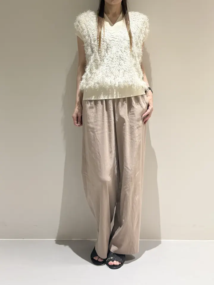BEIGE， Adachi コーディネート画像