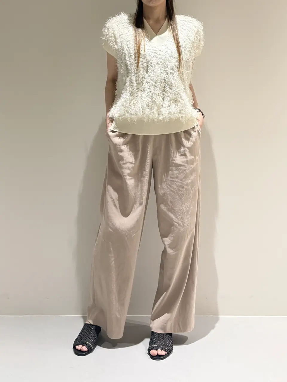 BEIGE， Adachi コーディネート画像