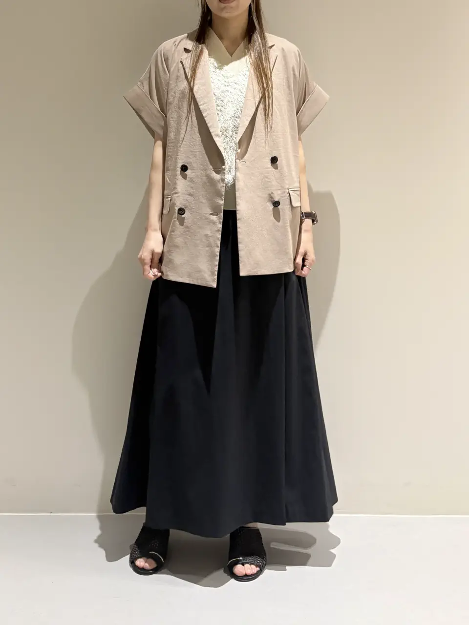  Adachi コーディネート画像