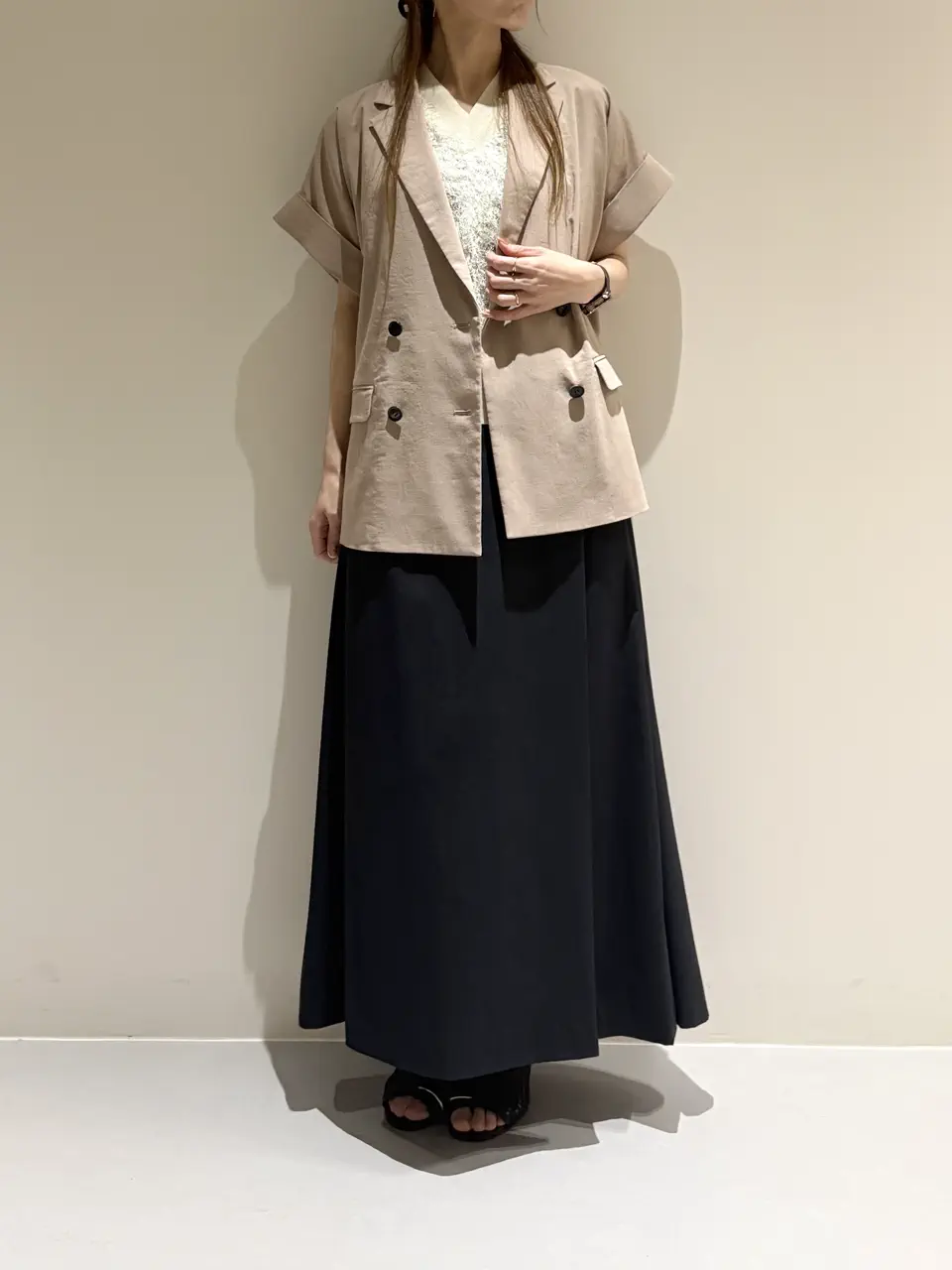 BEIGE， Adachi コーディネート画像