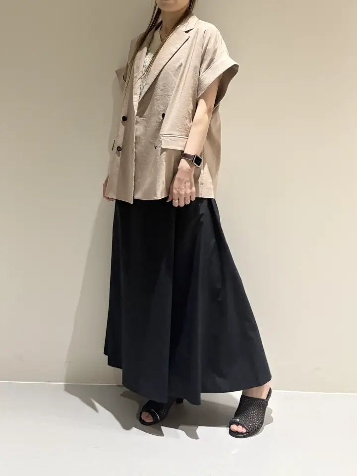 BEIGE， Adachi コーディネート画像