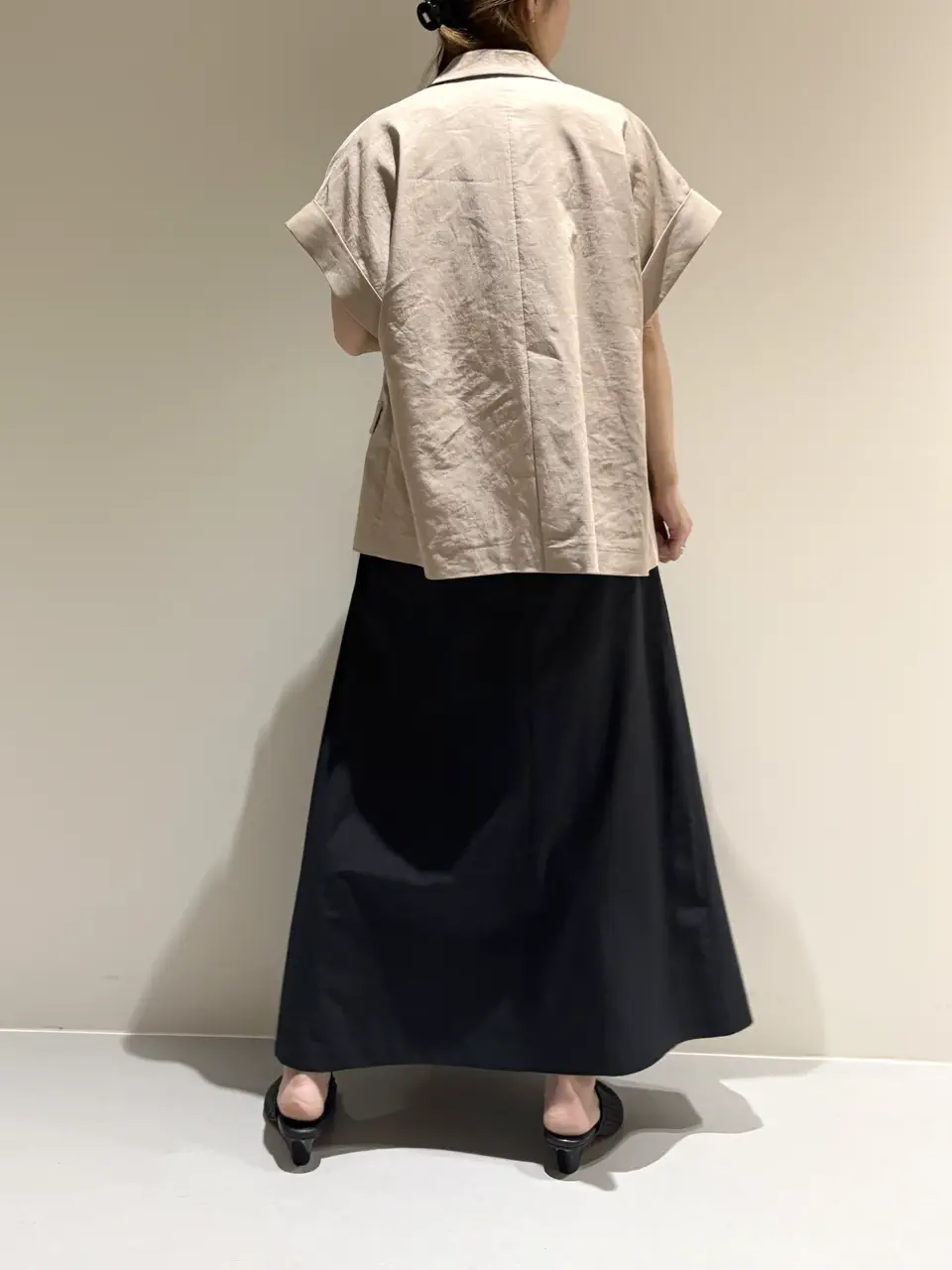 BEIGE， Adachi コーディネート画像