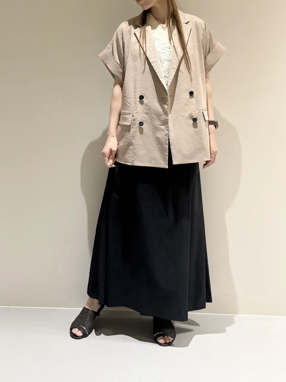 BEIGE， Adachi コーディネート画像