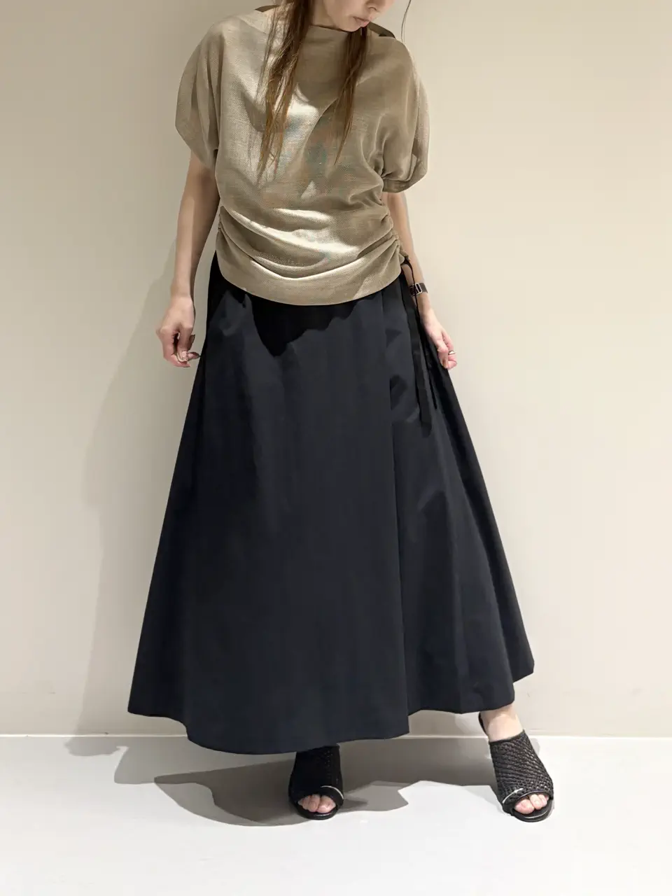 BEIGE， Adachi コーディネート画像