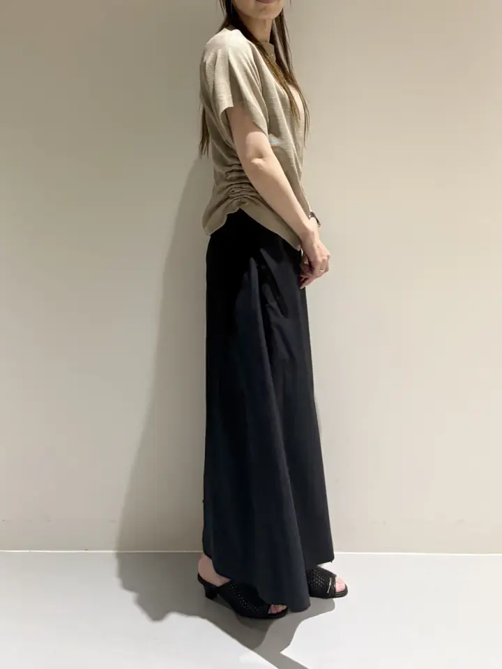BEIGE， Adachi コーディネート画像