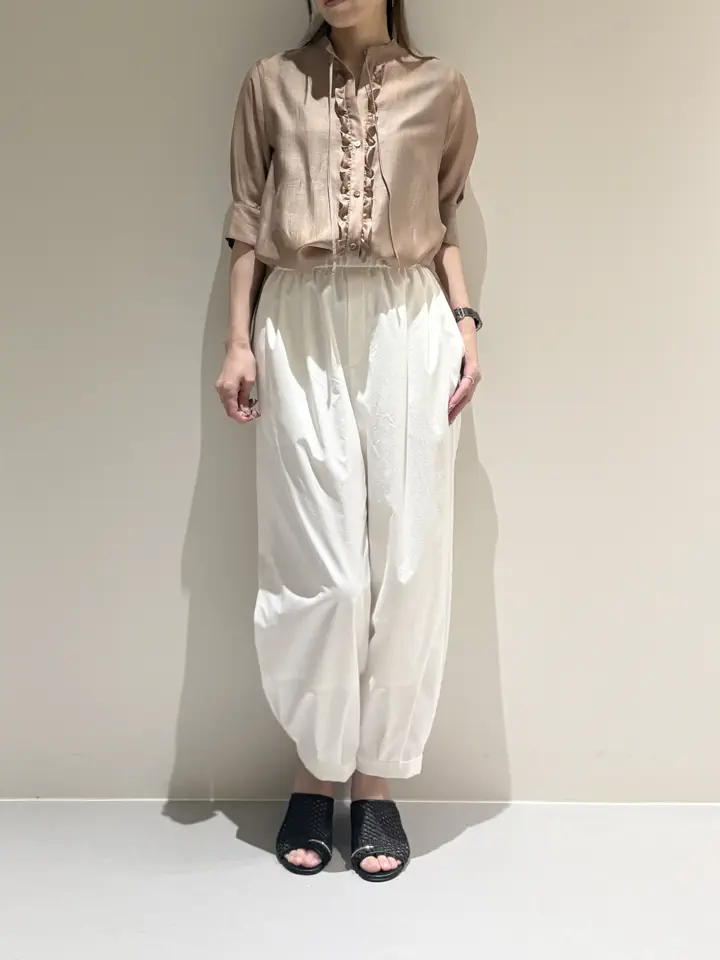 BEIGE， Adachi コーディネート画像