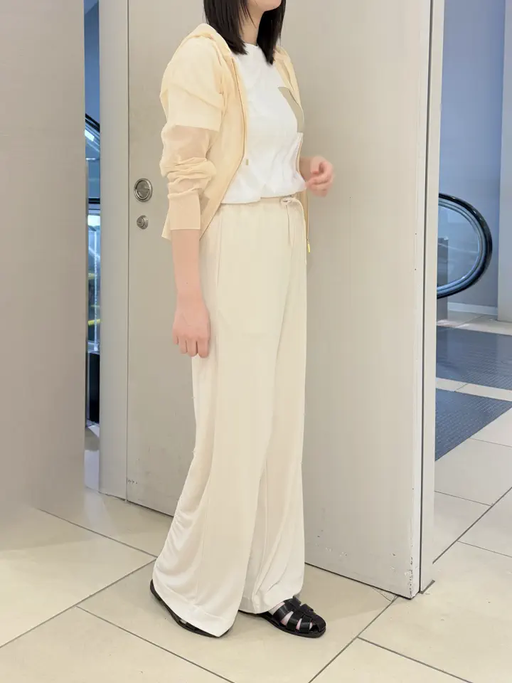 BEIGE， スタッフ コーディネート画像