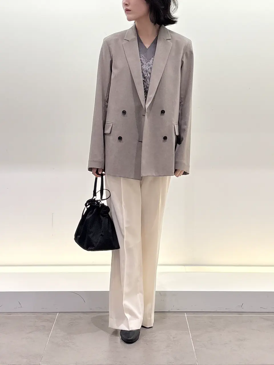 BEIGE， 伊藤 コーディネート画像