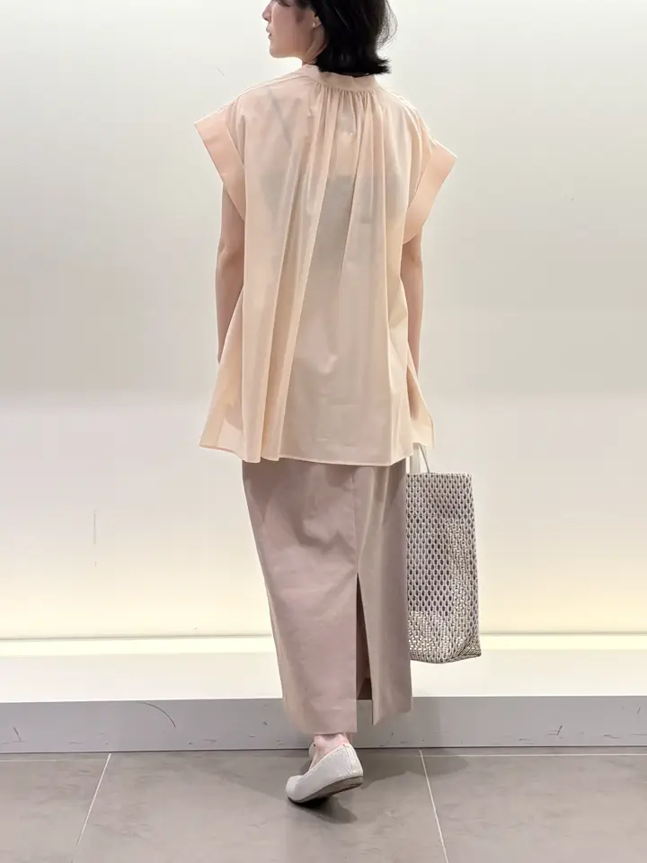 BEIGE， 伊藤 コーディネート画像