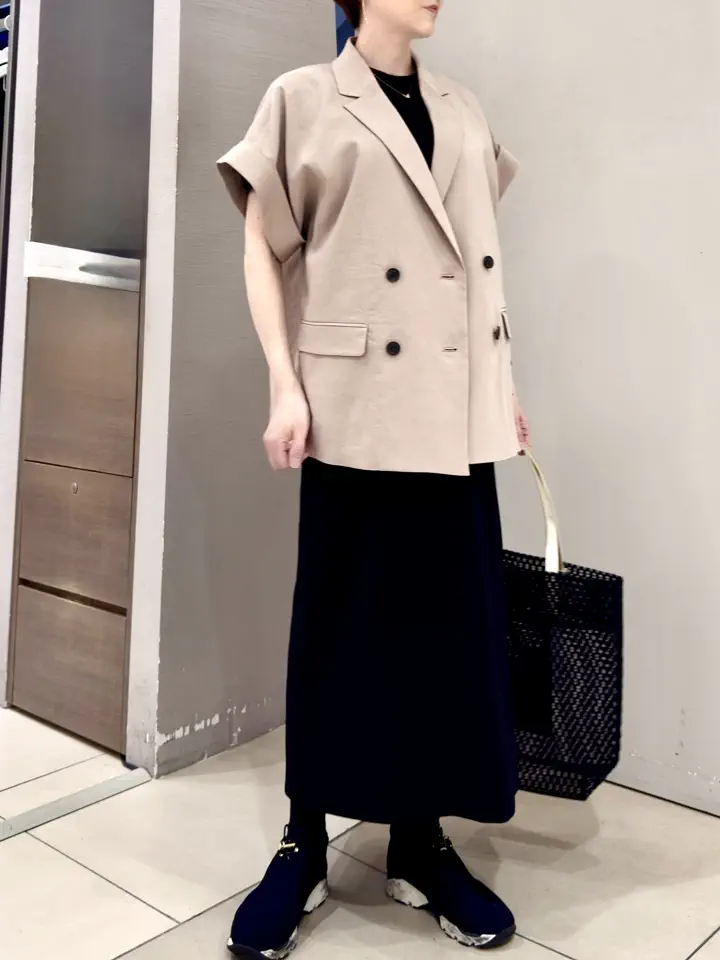 BEIGE， staff コーディネート画像