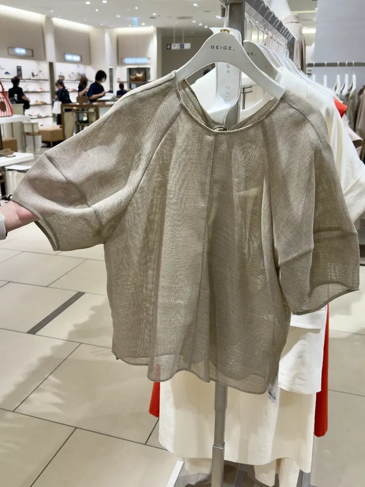 BEIGE， staff コーディネート画像