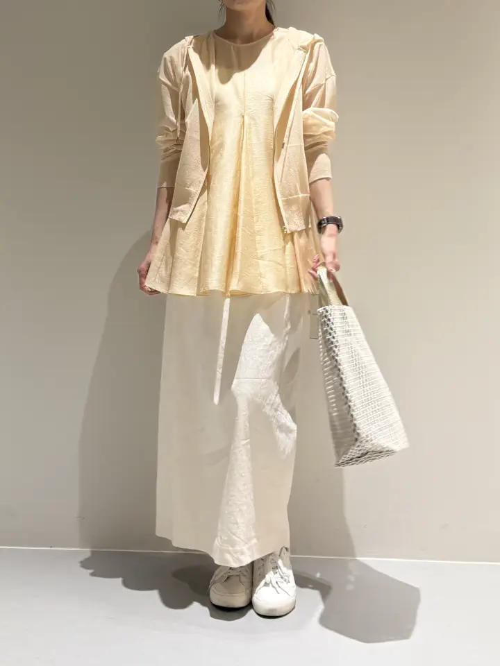 BEIGE， Adachi コーディネート画像