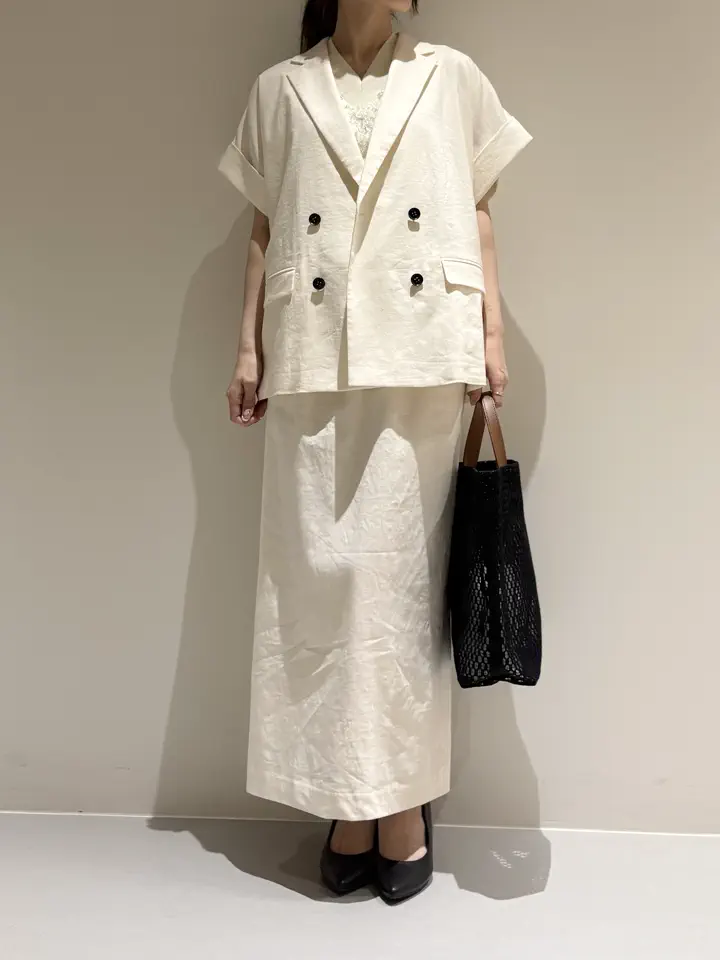 BEIGE， Adachi コーディネート画像