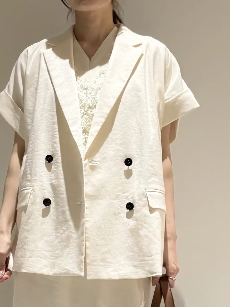 BEIGE， Adachi コーディネート画像