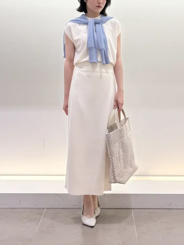 BEIGE， 伊藤 コーディネート画像
