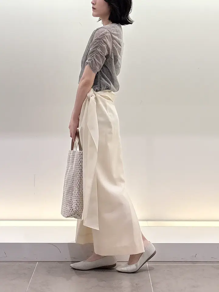 BEIGE， 伊藤 コーディネート画像