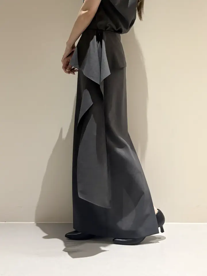 BEIGE， Adachi コーディネート画像