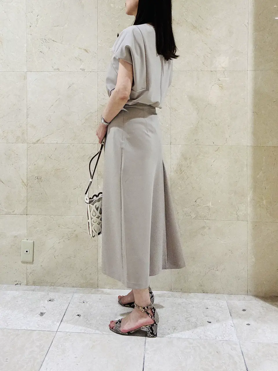 BEIGE， スタッフ コーディネート画像