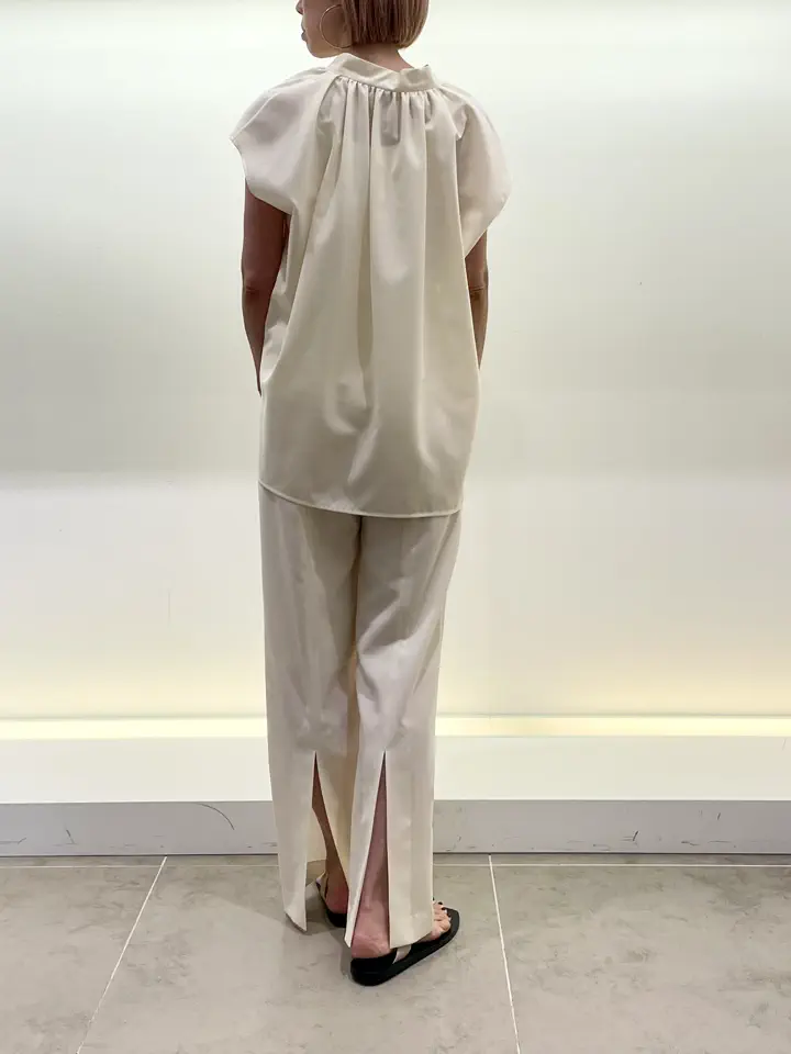 BEIGE， 柴田 コーディネート画像