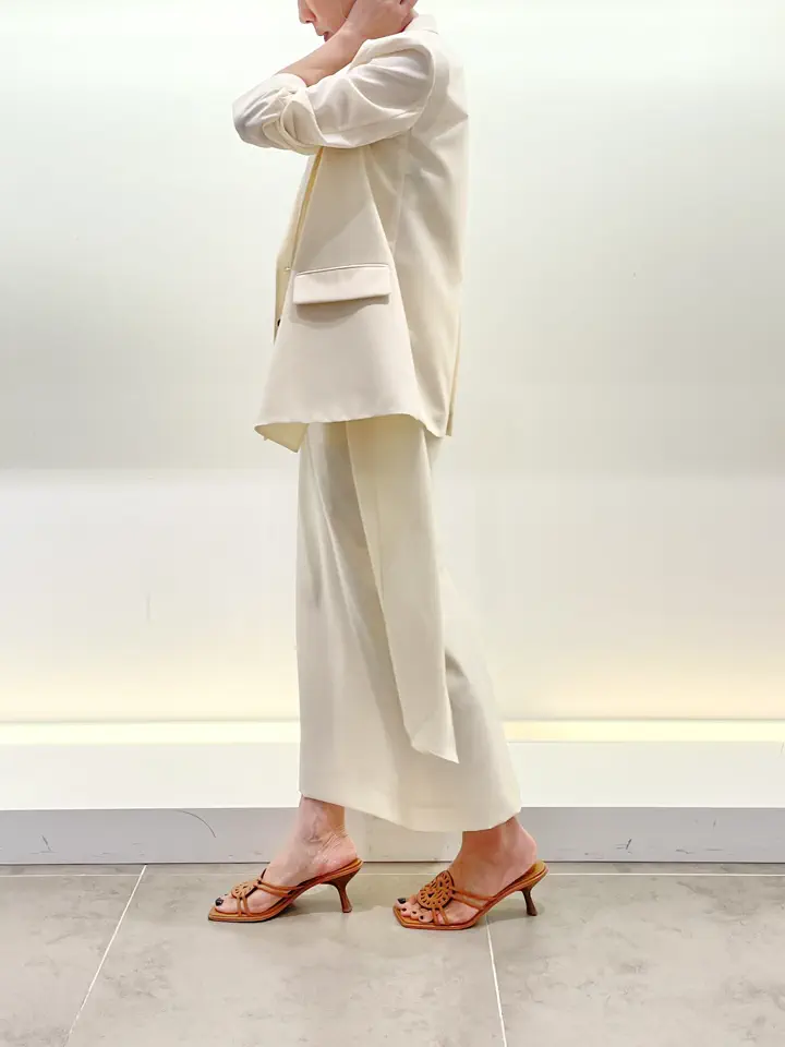 BEIGE， 柴田 コーディネート画像