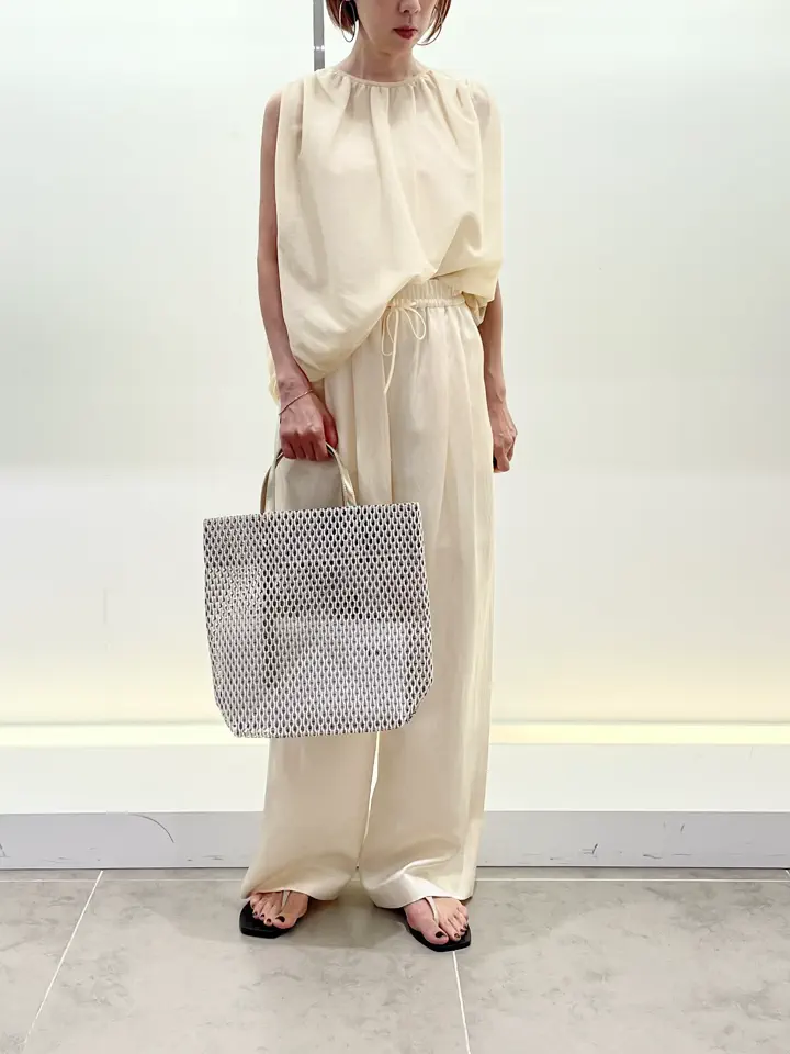 BEIGE， 柴田 コーディネート画像