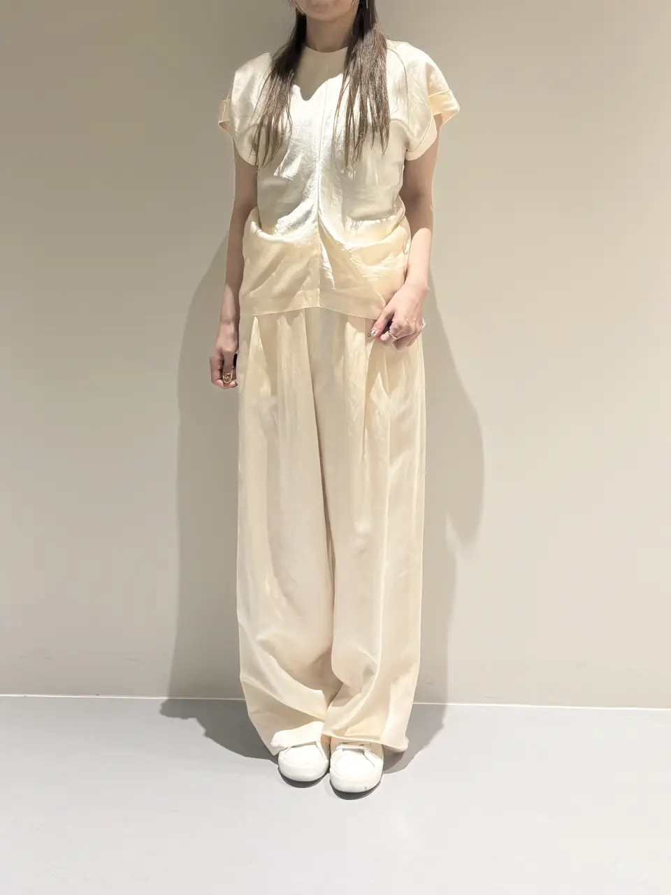 BEIGE， Adachi コーディネート画像