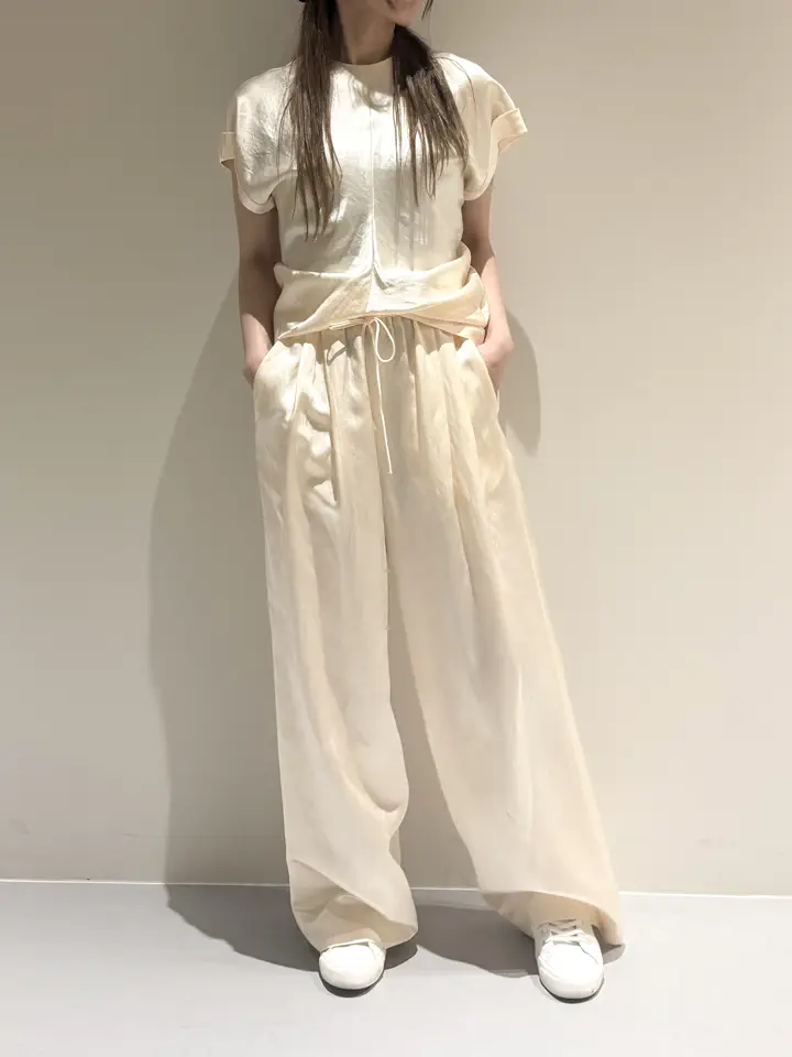 BEIGE， Adachi コーディネート画像