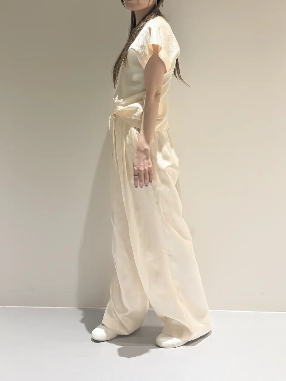 BEIGE， Adachi コーディネート画像