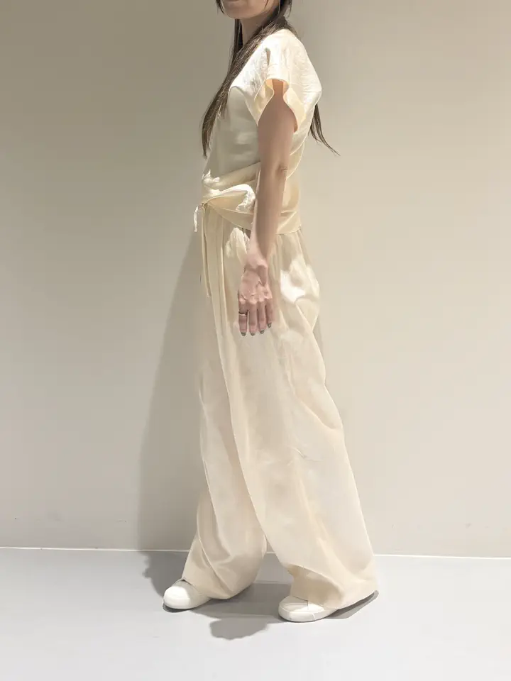 BEIGE， Adachi コーディネート画像