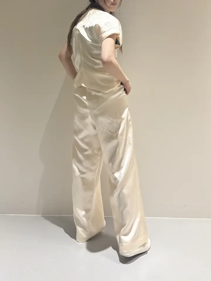 BEIGE， Adachi コーディネート画像