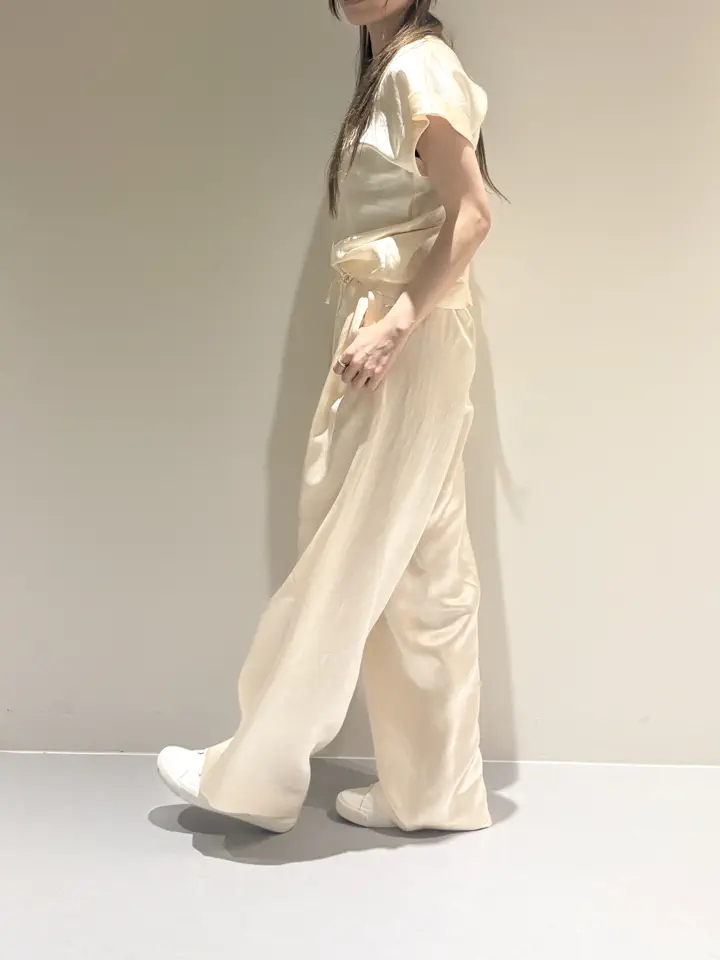 BEIGE， Adachi コーディネート画像