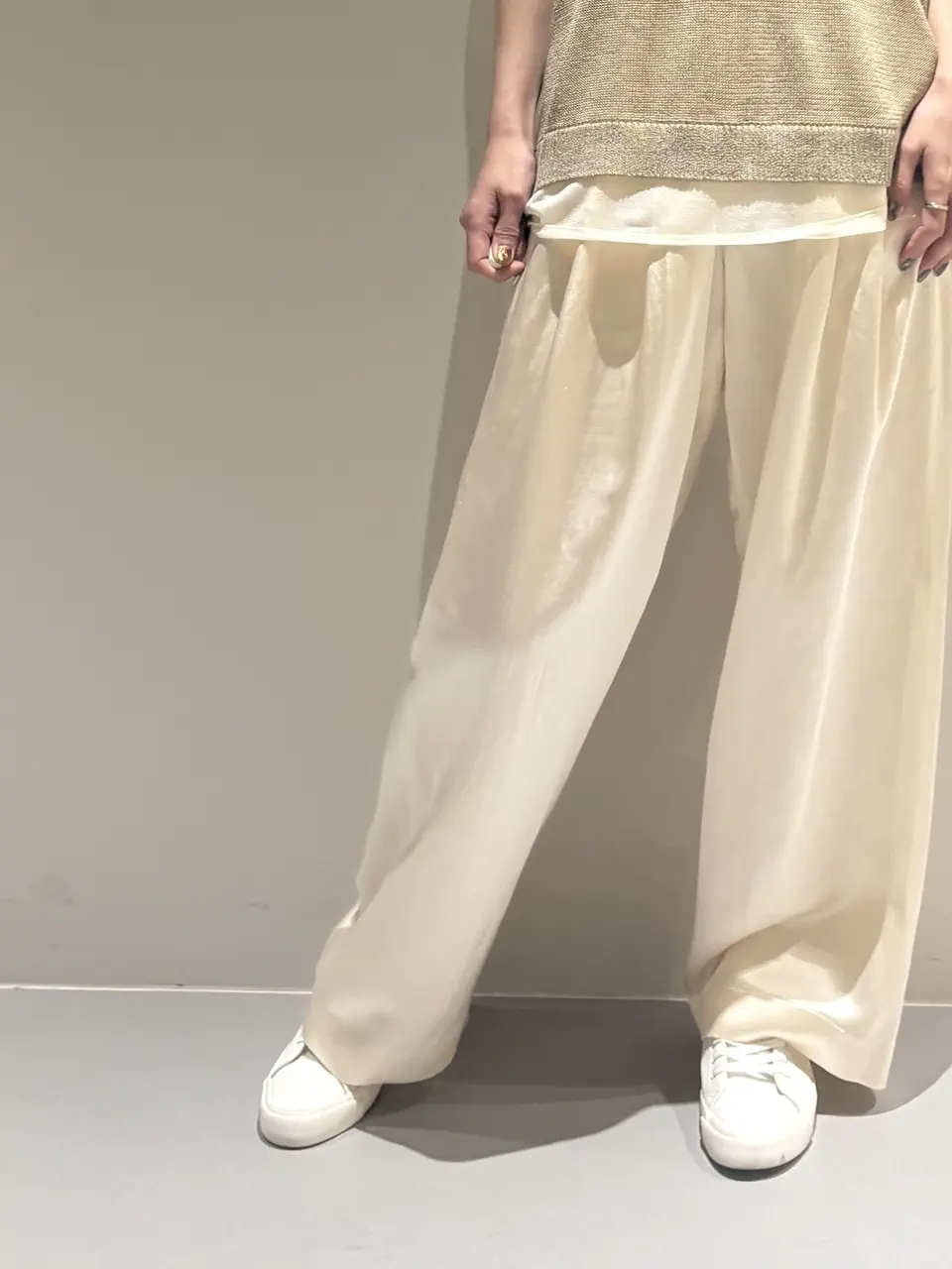 BEIGE， Adachi コーディネート画像