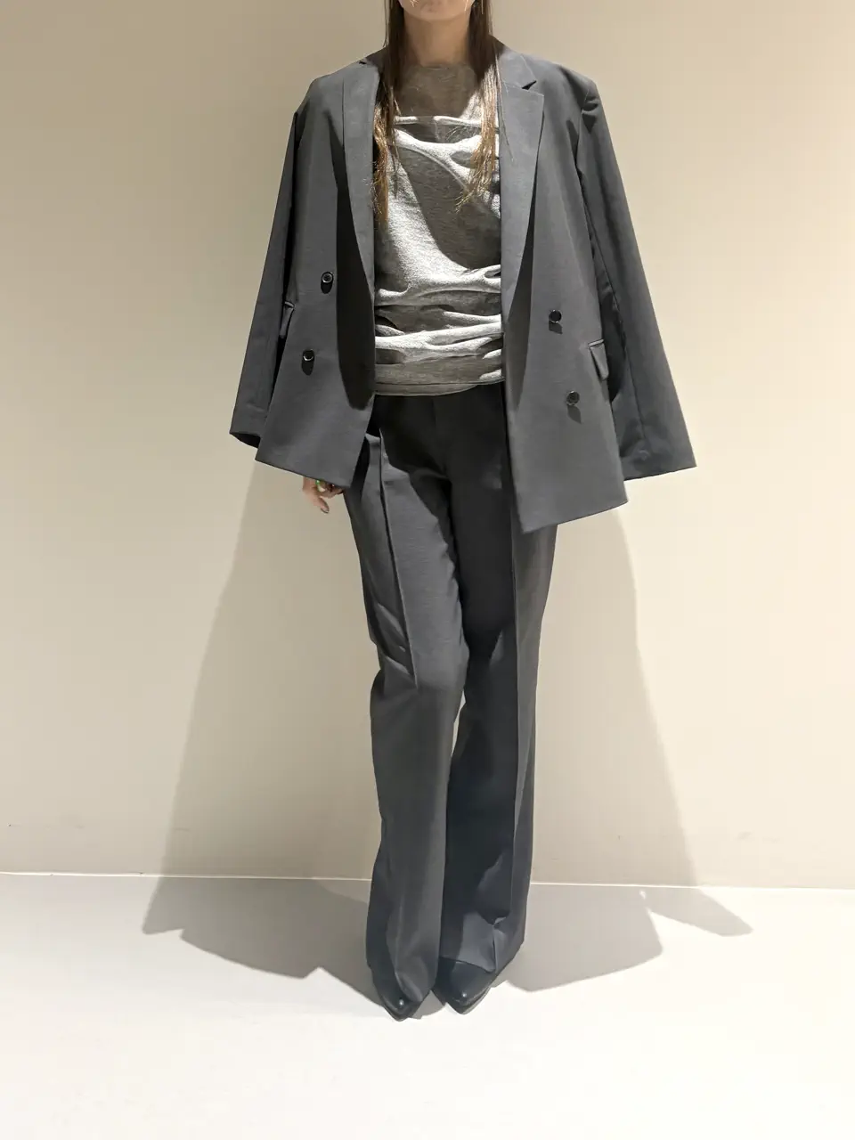 BEIGE， Adachi コーディネート画像