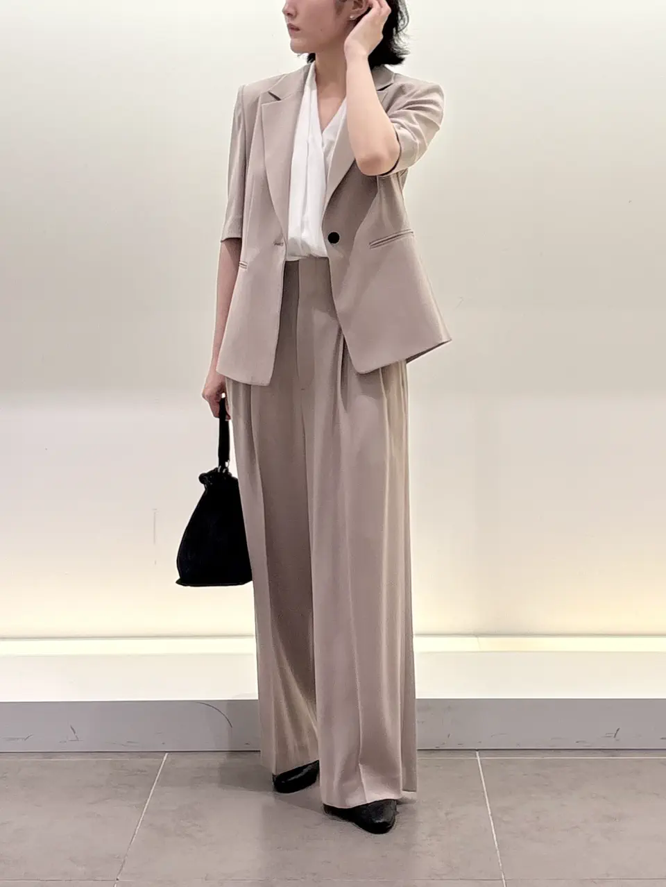 BEIGE， 伊藤 コーディネート画像