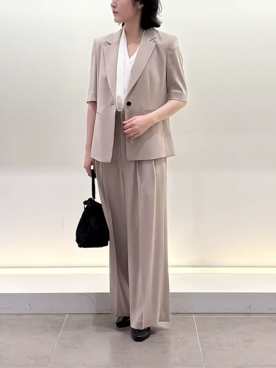 BEIGE， 伊藤 コーディネート画像